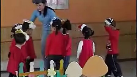 幼儿园小班英语活动优质课展示《我和动物交朋友》庄老师