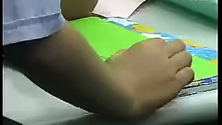 小一英语：here’s...for you_小学优质课视频