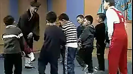 幼儿园大班音乐活动优质课展示《高甲戏歌舞-群丑献艺》王老师