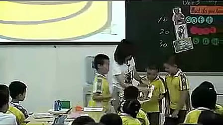 《Our hero huangfurong》小学六年级英语阅读课优质课视频